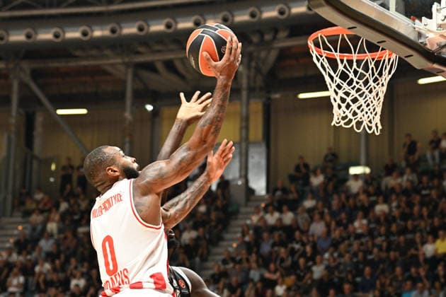Virtus Bologna v Olympiacos Piraeus - Euroleague 2026 2027 Codi Miller-McIntyre of Olympiacos Piraeus Basketball during the EuroLeague Basketball Championship 2026 2027, Matchday 3 of the Regular Season game between Virtus Bologna and Olympiacos Piraeus at PalaDozza in Bologna, Italy, on October 1, 2026. Bologna Italy Italy Copyright: xRobertoxTommasinix originalFilename:tommasini-virtusbo261001_npDcD