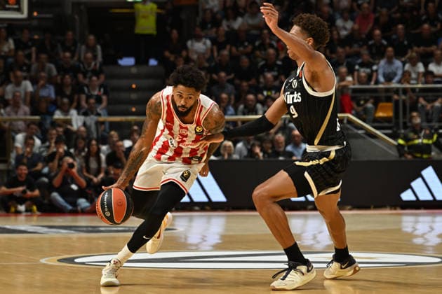 Virtus Bologna v Olympiacos Piraeus - Euroleague 2026 2027 Tyler Dorsey of Olympiacos Piraeus Basketball plays during the EuroLeague Basketball Championship 2026 2027, Matchday 3 of the Regular Season game between Virtus Bologna and Olympiacos Piraeus at PalaDozza in Bologna, Italy, on October 1, 2026. Bologna Italy Italy Copyright: xRobertoxTommasinix originalFilename:tommasini-virtusbo261001_npjOR