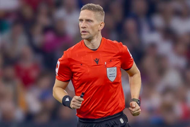 Munich, Germany, October 1, 2026 UEFA Nations League 2026–2027 League Phase Group A2 Match 3 Germany vs. Serbia Pictured: Referee Espen Eskas (NOR) DFB and DFL regulations prohibit any use of photographs as image sequences and or quasi-video Allianz Arena Bayern Copyright: xFotostandx xSchäferx