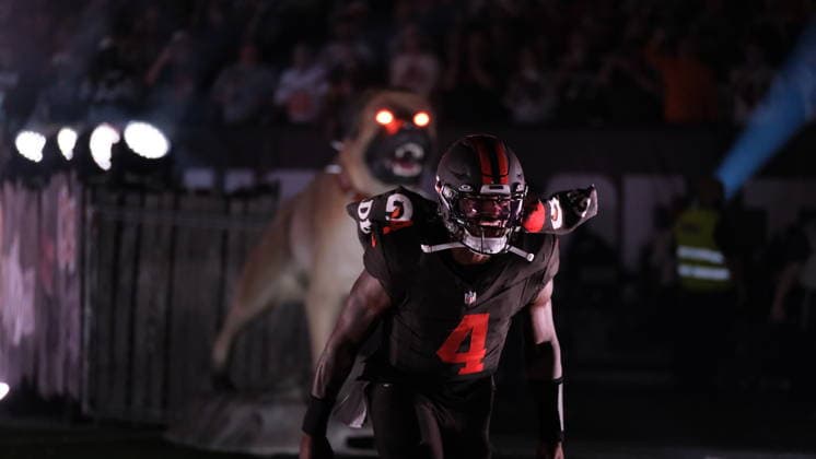 Oct 01, 2026; Deshaun Watson 4 during the Pittsburgh Steelers vs Cleveland Browns game in Cleveland, OH, USA; at Huntington Bank Field. Mandatory Credit: -Cal Media Cleveland USA - ZUMAcp5_ 20261001_faf_cp5_005 Copyright: xJasonxPohuskix