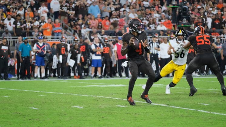 Oct 01, 2026; Deshaun Watson 4 during the Pittsburgh Steelers vs Cleveland Browns game in Cleveland, OH, USA; at Huntington Bank Field. Mandatory Credit: -Cal Media Cleveland USA - ZUMAcp5_ 20261001_faf_cp5_022 Copyright: xJasonxPohuskix