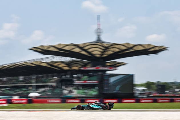 SEPANG, SGR - OCTOBER 02: George Russell of Great Britain and Mercedes-AMG PETRONAS F1 Team in action during friday free practice of the Formula 1 Gulf Air Bahrain Grand Prix on October 02, 2026 held at Sepang International Circuit in Sepang, Malaysia. (Photo by Hazrin Yeob Men Shah Icon Sportswire) AUTO: OCT 02 F1 Bahrain Grand Prix in Malaysia EDITORIAL USE ONLY Icon3782610025158