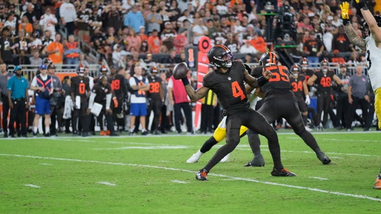 Oct 01, 2026; Deshaun Watson 4 during the Pittsburgh Steelers vs Cleveland Browns game in Cleveland, OH, USA; at Huntington Bank Field. Mandatory Credit: -Cal Media Cleveland USA - ZUMAcp5_ 20261001_faf_cp5_038 Copyright: xJasonxPohuskix