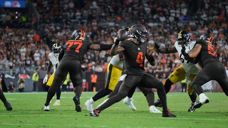 Oct 01, 2026; Deshaun Watson 4 during the Pittsburgh Steelers vs Cleveland Browns game in Cleveland, OH, USA; at Huntington Bank Field. Mandatory Credit: -Cal Media Cleveland USA - ZUMAcp5_ 20261001_faf_cp5_040 Copyright: xJasonxPohuskix