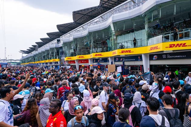 MOTORSPORTS - Formula 1 - 2026 Bahrain Grand Prix in Malaysia Photo by IPA ABACAPRESS.COM89208078 - F1 Malaysian fans during Media Day for the 2026 Formula 1 Gulf Air Bahrain Grand Prix in Malaysia at the Sepang International Circuit in Sepang, Malaysia. Round 16 of 23 in the 2026 FIA Formula One World Championship, WM, Weltmeisterschaft held October 2–4, 2026. The race was moved from Bahrain to Malaysia and held at the Sepang International Circuit during the 2026 Bahrain Grand Prix in Malaysia, part of the Formula 1 Championship, on October 1, 2026. Copyright: xIPAxSport ABACAx