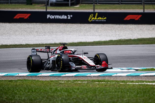 F1 - BAHRAIN GRAND PRIX IN MALAYSIA 2026 31 OCON Esteban (fra), TGR Haas F1 Team VF-26, action during the 2026 Formula 1 Bahrain Grand Prix in Malaysia, 16th round of the 2026 Formula One World Championship, WM, Weltmeisterschaft from October 2 to 4, 2026 on the Sepang International Circuit, in Sepang, Malaysia - SepangMalaysia Copyright: xALBERTOxVIMERCATIx