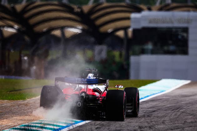 F1 - BAHRAIN GRAND PRIX IN MALAYSIA 2026 16 LECLERC Charles (mco), Scuderia Ferrari SF-26, action during the 2026 Formula 1 Bahrain Grand Prix in Malaysia, 16th round of the 2026 Formula One World Championship, WM, Weltmeisterschaft from October 2 to 4, 2026 on the Sepang International Circuit, in Sepang, Malaysia - SepangMalaysia  Copyright: xANTONINxVINCENTx