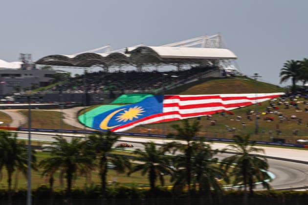 F1 - BAHRAIN GRAND PRIX IN MALAYSIA 2026 01 NORRIS Lando (gbr), McLaren F1 Team MCL40, action during the 2026 Formula 1 Bahrain Grand Prix in Malaysia, 16th round of the 2026 Formula One World Championship, WM, Weltmeisterschaft from October 2 to 4, 2026 on the Sepang International Circuit, in Sepang, Malaysia - SepangMalaysia  Copyright: xANTONINxVINCENTx
