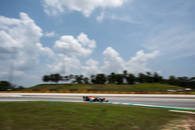F1 - BAHRAIN GRAND PRIX IN MALAYSIA 2026 30 LAWSON Liam (nzl), Visa Cash App RB F1 Team VCARB03, action during the 2026 Formula 1 Bahrain Grand Prix in Malaysia, 16th round of the 2026 Formula One World Championship, WM, Weltmeisterschaft from October 2 to 4, 2026 on the Sepang International Circuit, in Sepang, Malaysia - SepangMalaysia Copyright: xALBERTOxVIMERCATIx