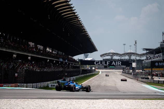 F1 - BAHRAIN GRAND PRIX IN MALAYSIA 2026 23 ALBON Alexander (tha), Williams F1 Team FW48, action during the 2026 Formula 1 Bahrain Grand Prix in Malaysia, 16th round of the 2026 Formula One World Championship, WM, Weltmeisterschaft from October 2 to 4, 2026 on the Sepang International Circuit, in Sepang, Malaysia - SepangMalaysia Copyright: xALBERTOxVIMERCATIx