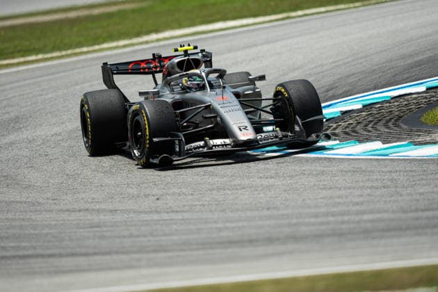 Formula 1 Gulf Air Bahrain Grand Prix in Malaysia 2026 Levi Erb OVERTAKE MAXPPP - Sepang 02 10 2026 05 BORTOLETO Gabriel (bra), Audi Revolut F1 Team, action at the Formula 1 Gulf Air Bahrain Grand Prix 2026 in Malaysia, the 15th round of the 2026 FIA Formula 1 World Championship, WM, Weltmeisterschaft at the Sepang International circuit, from 1 to 4 October 2026 Sepang Sepang International Circuit Malaysia  Copyright: xOVERTAKE MAXPPPxLevixErbx OVT202610020461 OVT202610020461