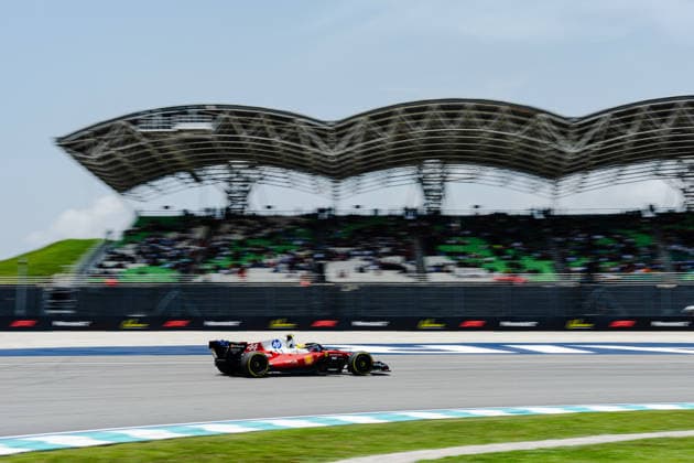 2026 Formula 1 Malaysia GP - Practices Day LEWIS HAMILTON (GBR) of Scuderia Ferrari HP FP1 on Friday during the 2026 Formula 1 Gulf Air Bahrain Grand Prix in Malaysia at Sepang International Circuit on October 2, 2026. Photo by Tan Jun Da ABACAPRESS.COM Kuala Lumpur Malaysia Copyright: xJunxDaxTan ABACAx