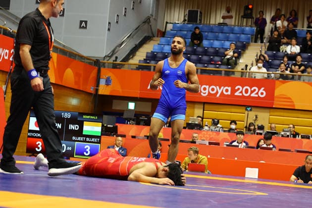 Asian Games 2026 Aichi-Nagoya, Japan Wrestling MFS 65 Kg Semifinals India™s Sujeet Vs Japan™s Olympic Gold Medalist KIYOOKA Katora Sujeet won by 3-3 and entered finals. VPOI 3-1 with points - with Point (s) scored by the opponent. Aichi, Nagoya Japan Copyright: xSeshadrixSukumarx