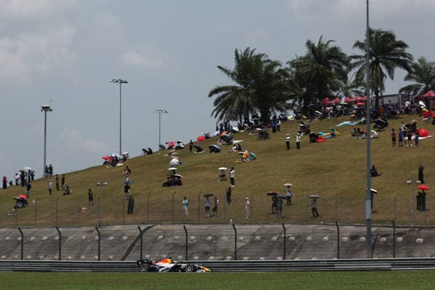 F1 Bahrain GP practice session in Malaysia SEPANG, MALAYSIA - OCTOBER 2: Arvid Lindblad of Racing Bulls during the practice ahead of the Formula 1 Bahrain Grand Prix at Sepang International Circuit in Sepnag, Malaysia on October 2, 2026. Jakub Porzycki Anadolu Sepang Malaysia. Editorial use only. Please get in touch for any other usage. Copyright: x2026xAnadoluxJakubxPorzyckix