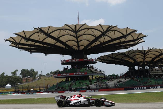 F1 Bahrain GP practice session in Malaysia SEPANG, MALAYSIA - OCTOBER 2: Esteban Ocon of Haas during the practice ahead of the Formula 1 Bahrain Grand Prix at Sepang International Circuit in Sepnag, Malaysia on October 2, 2026. Jakub Porzycki Anadolu Sepang Malaysia. Editorial use only. Please get in touch for any other usage. Copyright: x2026xAnadoluxJakubxPorzyckix