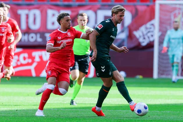 Daouda Weidmann of FC Twente Enschede and Niclas Fuellkrug of Werder Bremen battle for the ball during the friendly match between FC Twente Enschede and Werder Bremen at De Grolsch Veste on October 2, 2026, in Enschede, Netherlands Photo by Marco Steinbrenner, DeFodi Images Daouda Weidmann of FC Twente Enschede and Niclas Fuellkrug of Werder Bremen battle for the ball during the friendly match between FC Twente Enschede and Werder Bremen at De Grolsch Veste on October 2, 2026 in Enschede, Netherlands. Photo by Marco Steinbrenner, DeFodi Images. Photo by Marco Steinbrenner, DeFodi Images.
