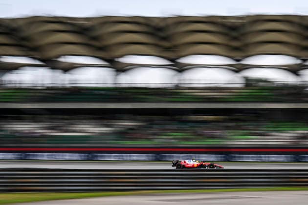F1 - BAHRAIN GRAND PRIX IN MALAYSIA 2026 44 HAMILTON Lewis (gbr), Scuderia Ferrari SF-26, action during the 2026 Formula 1 Bahrain Grand Prix in Malaysia, 16th round of the 2026 Formula One World Championship, WM, Weltmeisterschaft from October 2 to 4, 2026 on the Sepang International Circuit, in Sepang, Malaysia - SepangMalaysia  Copyright: xANTONINxVINCENTx