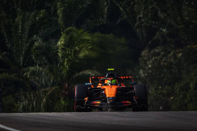F1 - BAHRAIN GRAND PRIX IN MALAYSIA 2026 01 NORRIS Lando (gbr), McLaren F1 Team MCL40, action during the 2026 Formula 1 Bahrain Grand Prix in Malaysia, 16th round of the 2026 Formula One World Championship, WM, Weltmeisterschaft from October 2 to 4, 2026 on the Sepang International Circuit, in Sepang, Malaysia - SepangMalaysia  Copyright: xANTONINxVINCENTx