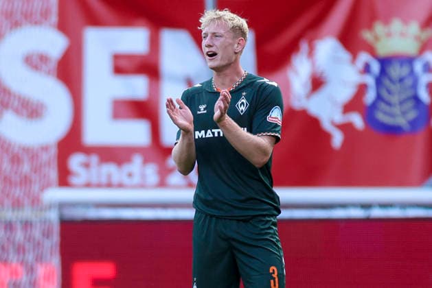 Oskar Wojcik of Werder Bremen looks disappointed during the friendly match between FC Twente Enschede and Werder Bremen at De Grolsch Veste on October 2, 2026, in Enschede, Netherlands Photo by Marco Steinbrenner DeFodi Images Oskar Wojcik of Werder Bremen looks dejected during the friendly match between FC Twente Enschede and Werder Bremen at De Grolsch Veste on October 2, 2026, in Enschede, Netherlands. Photo by Marco Steinbrenner, DeFodi Images. Photo by Marco Steinbrenner, DeFodi Images.