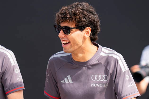 FORMULA 1 BAHRAIN GRAND PRIX IN MALAYSIA 2026 Gabriel Bortoleto (BRA) 5 Audi F1 Team arriving for practice during the Formula 1 Gulf Air Bahrain Grand Prix in Malaysia 2026, Round 16 of the 2026 Formula 1 World Championship, WM, Weltmeisterschaft from 2nd - 4th October 2026 at Sepang International Circuit, Sepang, Malaysia. Credit: Robbie Hoad Every Second Media Editorial use only. All images are copyright Every Second Media Limited. No images may be reproduced without prior permission. Copyright: xIMAGO EveryxSecondxMediax ESM-2195-0197 RobbiexHoadx xEveryxSecondxMediax