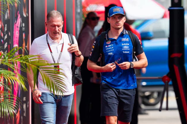 FORMULA 1 BAHRAIN GRAND PRIX IN MALAYSIA 2026 Max Verstappen (NED) 3 Red Bull Racing and Jos Verstappen (Father of Max Verstappen) during the Formula 1 Gulf Air Bahrain Grand Prix in Malaysia 2026, Round 16 of the 2026 Formula 1 World Championship, WM, Weltmeisterschaft from 2nd - 4th October 2026 at Sepang International Circuit, Sepang, Malaysia. Credit: Robbie Hoad Every Second Media Editorial use only. All images are copyright Every Second Media Limited. No images may be reproduced without prior permission. Copyright: xIMAGO EveryxSecondxMediax ESM-2195-0198 RobbiexHoadx xEveryxSecondxMediax
