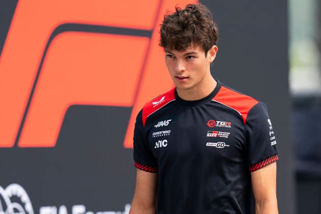 FORMULA 1 BAHRAIN GRAND PRIX IN MALAYSIA 2026 Oliver Bearman (GBR) 87 Haas F1 Team arriving for practice during the Formula 1 Gulf Air Bahrain Grand Prix in Malaysia 2026, Round 16 of the 2026 Formula 1 World Championship, WM, Weltmeisterschaft from 2nd - 4th October 2026 at Sepang International Circuit, Sepang, Malaysia. Credit: Robbie Hoad Every Second Media Editorial use only. All images are copyright Every Second Media Limited. No images may be reproduced without prior permission. Copyright: xIMAGO EveryxSecondxMediax ESM-2195-0213 RobbiexHoadx xEveryxSecondxMediax