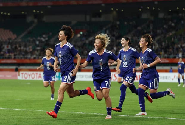 (261002) -- FUKUROI, Oct. 2, 2026 -- Players of Japan celebrate scoring during the women s final match of football between Japan and the Democratic People s Republic of Korea (DPRK) at 20th Asian Games Aichi-Nagoya 2026 in Fukuroi of Shizuoka Prefecture, Japan, Oct. 2, 2026. ) (SP)JAPAN-FUKUROI-ASIAN GAMES-FOOTBALL-WOMEN FINAL-PRK VS JPN JiaxHaocheng 