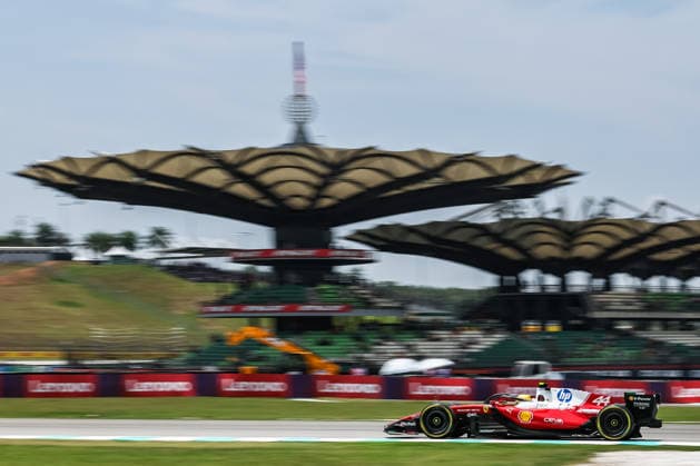 SEPANG, SGR - OCTOBER 02: Lewis Hamilton of Great Britain and Scuderia Ferrari HP in action during friday free practice of the Formula 1 Gulf Air Bahrain Grand Prix on October 02, 2026 held at Sepang International Circuit in Sepang, Malaysia. (Photo by Hazrin Yeob Men Shah Icon Sportswire) AUTO: OCT 02 F1 Bahrain Grand Prix in Malaysia EDITORIAL USE ONLY Icon3782610024453