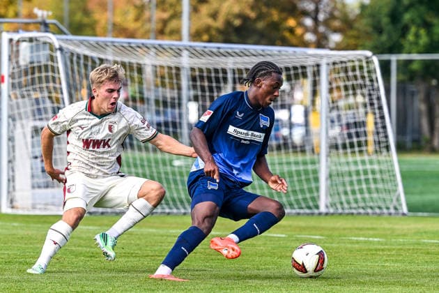 October 2, 2026, GER, Soccer, Men s, FSP, FC Augsburg vs. Hertha BSC Berlin Hennes Behrens FC Augsburg, 16, Jelani Ndi Hertha BSC, 28 Augsburg Paul Renz Academy Bavaria Germany Copyright: xNordphotox xHafnerx