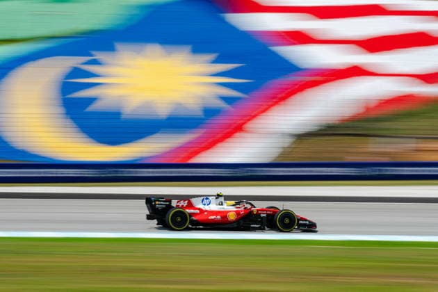 2026 Formula 1 Malaysia GP - Practices Day LEWIS HAMILTON (GBR) of Scuderia Ferrari HP FP1 on Friday during the 2026 Formula 1 Gulf Air Bahrain Grand Prix in Malaysia at Sepang International Circuit on October 2, 2026. Photo by Tan Jun Da ABACAPRESS.COM Kuala Lumpur Malaysia Copyright: xJunxDaxTan ABACAx