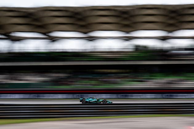 F1 - BAHRAIN GRAND PRIX IN MALAYSIA 2026 14 ALONSO Fernando (spa), Aston Martin F1 Team AMR26, action during the 2026 Formula 1 Bahrain Grand Prix in Malaysia, 16th round of the 2026 Formula One World Championship, WM, Weltmeisterschaft from October 2 to 4, 2026 on the Sepang International Circuit, in Sepang, Malaysia - SepangMalaysia Copyright: xALBERTOxVIMERCATIx