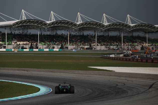 F1 Bahrain Grand Prix Practice 1 And Practice 2 George Russell of Mercedes during the second practice ahead of the Formula 1 Bahrain Grand Prix at Sepang International Circuit in Sepang, Malaysia on October 2, 2026. Sepang Malaysia Copyright: xJakubxPorzyckix originalFilename:porzycki-f1bahrai261002_np40x