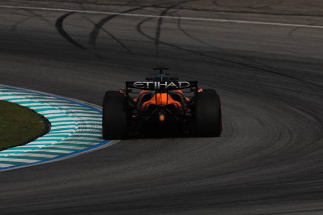 F1 Bahrain Grand Prix Practice 1 And Practice 2 Oscar Piastri of McLaren during the second practice ahead of the Formula 1 Bahrain Grand Prix at Sepang International Circuit in Sepang, Malaysia on October 2, 2026. Sepang Malaysia Copyright: xJakubxPorzyckix originalFilename:porzycki-f1bahrai261002_npgAD