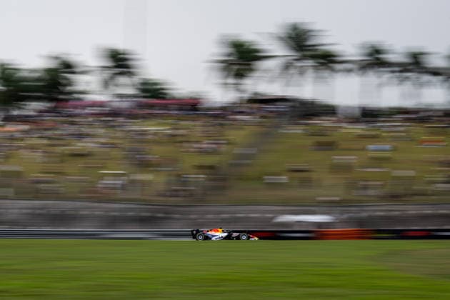 F1 - BAHRAIN GRAND PRIX IN MALAYSIA 2026 41 LINDBLAD Arvid (gbr), Visa Cash App RB F1 Team VCARB03, action during the 2026 Formula 1 Bahrain Grand Prix in Malaysia, 16th round of the 2026 Formula One World Championship, WM, Weltmeisterschaft from October 2 to 4, 2026 on the Sepang International Circuit, in Sepang, Malaysia - SepangMalaysia  Copyright: xALBERTOxVIMERCATIx