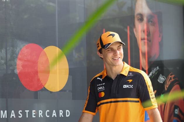F1 Bahrain Grand Prix Practice 1 And Practice 2 Oscar Piastri of McLaren before the first practice ahead of the Formula 1 Bahrain Grand Prix at Sepang International Circuit in Sepang, Malaysia on October 2, 2026. Sepang Malaysia Copyright: xJakubxPorzyckix originalFilename:porzycki-f1bahrai261002_nploW
