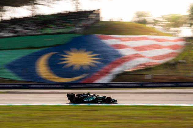F1 - BAHRAIN GRAND PRIX IN MALAYSIA 2026 12 KIMI ANTONELLI Andrea (ita), Mercedes AMG F1 Team W17, action during the 2026 Formula 1 Bahrain Grand Prix in Malaysia, 16th round of the 2026 Formula One World Championship, WM, Weltmeisterschaft from October 2 to 4, 2026 on the Sepang International Circuit, in Sepang, Malaysia - SepangMalaysia  Copyright: xALBERTOxVIMERCATIx