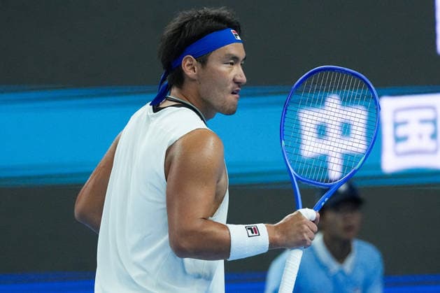 (261002) -- BEIJING, Oct. 2, 2026 -- Bu Yunchaokete of China celebrates during the men s singles second round match between Bu Yunchaokete of China and Novak Djokovic of Serbia at 2026 China Open tennis tournament in Beijing, China, Oct. 2, 2026. ) (SP)CHINA-BEIJING-TENNIS-CHINA OPEN-MEN S SINGLES(CN) JuxHuanzong 