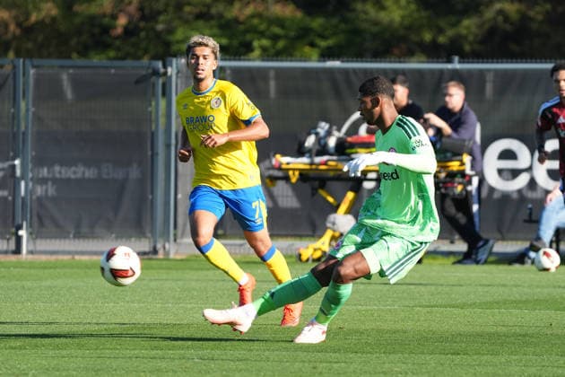 Goalkeeper Kaua Santos (Eintracht Frankfurt) vs. Yann Stamm (Eintracht Braunschweig), October 2, 2026, Bundesliga, Season 26–27, Eintracht Frankfurt vs. Eintracht Braunschweig, Deutsche Bank Park, Training Field, Friendly Match