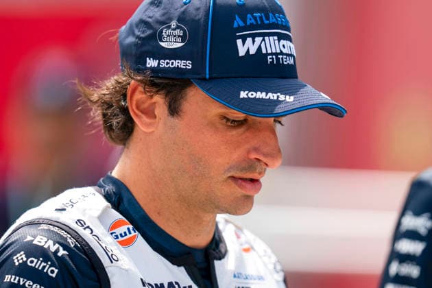 FORMULA 1 BAHRAIN GRAND PRIX IN MALAYSIA 2026 Carlos Sainz (SPA) 55 Williams F1 Team in the paddock during the Formula 1 Gulf Air Bahrain Grand Prix in Malaysia 2026, Round 16 of the 2026 Formula 1 World Championship, WM, Weltmeisterschaft from 2nd - 4th October 2026 at Sepang International Circuit, Sepang, Malaysia. Credit: Robbie Hoad Every Second Media Editorial use only. All images are copyright Every Second Media Limited. No images may be reproduced without prior permission. Copyright: xIMAGO EveryxSecondxMediax ESM-2195-0241 RobbiexHoadx xEveryxSecondxMediax