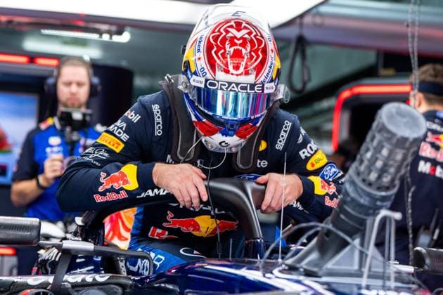 October 2, 2026, Kuala Lumpur, Malaysia: Max Verstappen (NLD) (Oracle Red Bull Racing) in the garage before free practice 2 of the Formula 1 Bahrain Grand Prix In Malaysia 2026 at the Sepang International Circuit. Kuala Lumpur Malaysia - ZUMAs197 20261002_aaa_s197_132 Copyright: xLucaxMartinix