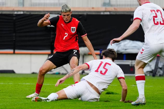 SOCCER - UEFA U21, U 21 EURO quali, AUT vs DEN VIENNA,AUSTRIA,02.OCT.26 - SOCCER - UEFA European Under-21 Championship 2027, qualifiers, OEFB Under-21 international match, Länderspiel, Nationalmannschaft Austria vs Denmark. Image shows Vasilije Markovic (AUT) and Villads Nielsen (DEN). GEPAxpictures xKevinxKada