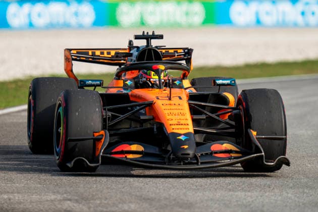 FORMULA 1 BAHRAIN GRAND PRIX IN MALAYSIA 2026 Oscar Piastri (AUS) 81 McLaren in practice during the Formula 1 Gulf Air Bahrain Grand Prix in Malaysia 2026, Round 16 of the 2026 Formula 1 World Championship, WM, Weltmeisterschaft from 2nd - 4th October 2026 at Sepang International Circuit, Sepang, Malaysia. Credit: Robbie Hoad Every Second Media Editorial use only. All images are copyright Every Second Media Limited. No images may be reproduced without prior permission. Copyright: xIMAGO EveryxSecondxMediax ESM-2195-0286 RobbiexHoadx xEveryxSecondxMediax