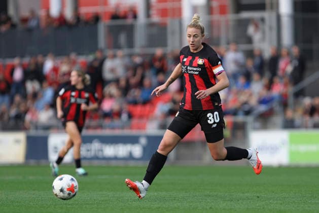 Carolin Simon of Bayer 04 Leverkusen in action, on the ball, making a solo run during the Women s Bundesliga match between Bayer 04 Leverkusen and SV Werder Bremen, Ulrich Haberland Stadium on October 2, 2026, in Leverkusen, Germany. Photo by Oliver Kaelke, DeFodi Images. Carolin Simon of Bayer 04 Leverkusen controls the ball during the Bundesliga match between Bayer 04 Leverkusen and SV Werder Bremen at Ulrich Haberland Stadium on October 2, 2026 in Leverkusen, Germany. Photo by Oliver Kaelke, DeFodi Images. DFB and DFL regulations prohibit any use of photographs as image sequences and or quasi-video. Photo by Oliver Kaelke, DeFodi Images.