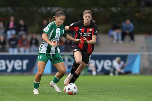 Luna Vanzeir of SV Werder Bremen and Lilla Turanyi of Bayer 04 Leverkusen battle for the ball during the Women s Bundesliga match between Bayer 04 Leverkusen and SV Werder Bremen at Ulrich Haberland Stadium on October 2, 2026, in Leverkusen, Germany. Photo by Oliver Kaelke, DeFodi Images. Luna Vanzeir of SV Werder Bremen and Lilla Turanyi of Bayer 04 Leverkusen battle for the ball during the Bundesliga match between Bayer 04 Leverkusen and SV Werder Bremen at Ulrich Haberland Stadium on October 2, 2026 in Leverkusen, Germany. Photo by Oliver Kaelke, DeFodi Images. DFB and DFL regulations prohibit any use of photographs as image sequences and or quasi-video. Photo by Oliver Kaelke, DeFodi Images.