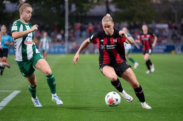 Cornelia Kramer 7 Bayer 04 Leverkusen Women in Action, Bayer 04 Leverkusen Women vs. SV Werder Bremen Women, Soccer, Google Pixel Women s Bundesliga, Matchday 6, 2026–2027, October 2, 2026 DFB regulations prohibit any use of photographs as image sequences and or quasi-video Leverkusen, North Rhine-Westphalia, Germany Copyright: xkolbert-press MarkusxVerwimpx