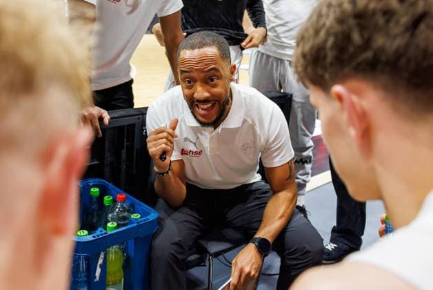 October 2, 2026 Basketball Season 2026–2027 2nd Bundesliga Pro A Matchday 2 Nuremberg Falcons Basketball Club (NBC) vs. EPG Baskets Koblenz Sports photo by Zink DaMa xdaxmax Tim Timothy James Black, Head Coach of the Nuremberg Falcons BC (NBC), is seen gesturinggestures, directs, gives instructions