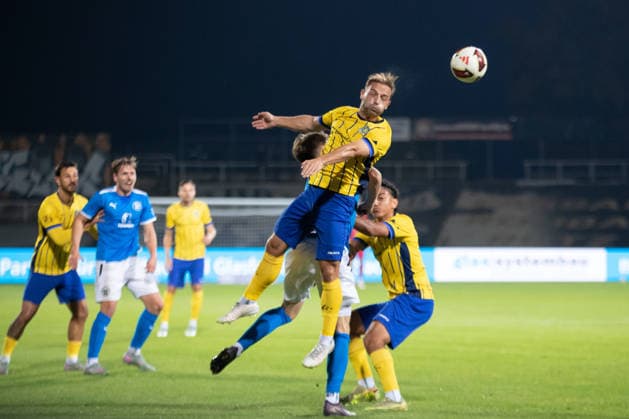 Saxony Cup Soccer, 1 FC Lok Leipzig vs. SV Liebertwolkwitz, October 2, 2026; Tobias Dombrowa 34, Lok Leipzig scores with a header; Wernesgrüner Saxony Cup 2026–2027, Round 3: 1 FC Lok Leipzig vs. SV Liebertwolkwitz on October 2, 2026, at Bruno Plache Stadium, Leipzig Copyright: xBEAUTIFULxSPORTS JanxKaeferx