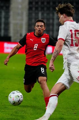 SOCCER - UEFA U21, U 21 EURO quali, AUT vs DEN VIENNA,AUSTRIA,02.OCT.26 - SOCCER - UEFA European Under-21 Championship 2027, qualifiers, OEFB Under-21 international match, Länderspiel, Nationalmannschaft Austria vs Denmark. Image shows Jacob Peter Hoedl (AUT) and Villads Nielsen (DEN). GEPAxpictures xKevinxKada