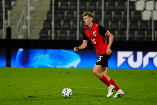 SOCCER - UEFA U21, U 21 EURO quali, AUT vs DEN VIENNA,AUSTRIA,02.OCT.26 - SOCCER - UEFA European Under-21 Championship 2027, qualifiers, OEFB Under-21 international match, Länderspiel, Nationalmannschaft Austria vs Denmark. Image shows Valentin Zabransky (AUT).  GEPAxpictures xKevinxKada