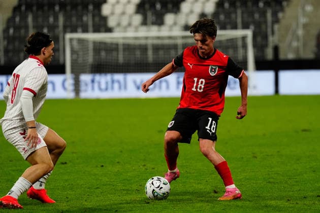 SOCCER - UEFA U21, U 21 EURO quali, AUT vs DEN VIENNA,AUSTRIA,02.OCT.26 - SOCCER - UEFA European Under-21 Championship 2027, qualifiers, OEFB Under-21 international match, Länderspiel, Nationalmannschaft Austria vs Denmark. Image shows Noah Sahsah (DEN) and Nicolas Bajlicz (AUT).  GEPAxpictures xKevinxKada